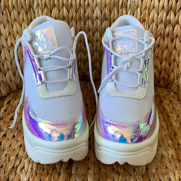 YRU Matrixx White Holographic Dad Sneakers - Picture 4 of 8